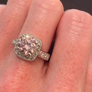 NWT gorgeous ring, sterling silver CZ pink stone gem